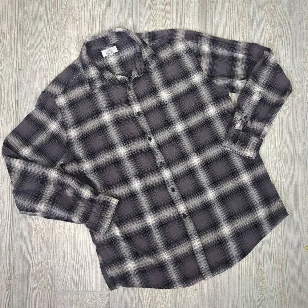 Croft & Barrow Men’s Large Grey Cotton Casual Long Sleeve Burton Down Shirt